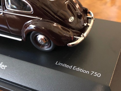 Schuco | 1:43 | KAFER | VW Split-Window w/ Luggage | Limited Edition - Picture 4 of 24