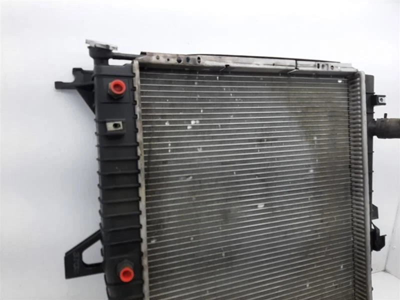 Radiador 6-245 SOHC 4 puertas 00-01 FORD EXPLORER XL2Z8005DA Foto 3 de 4