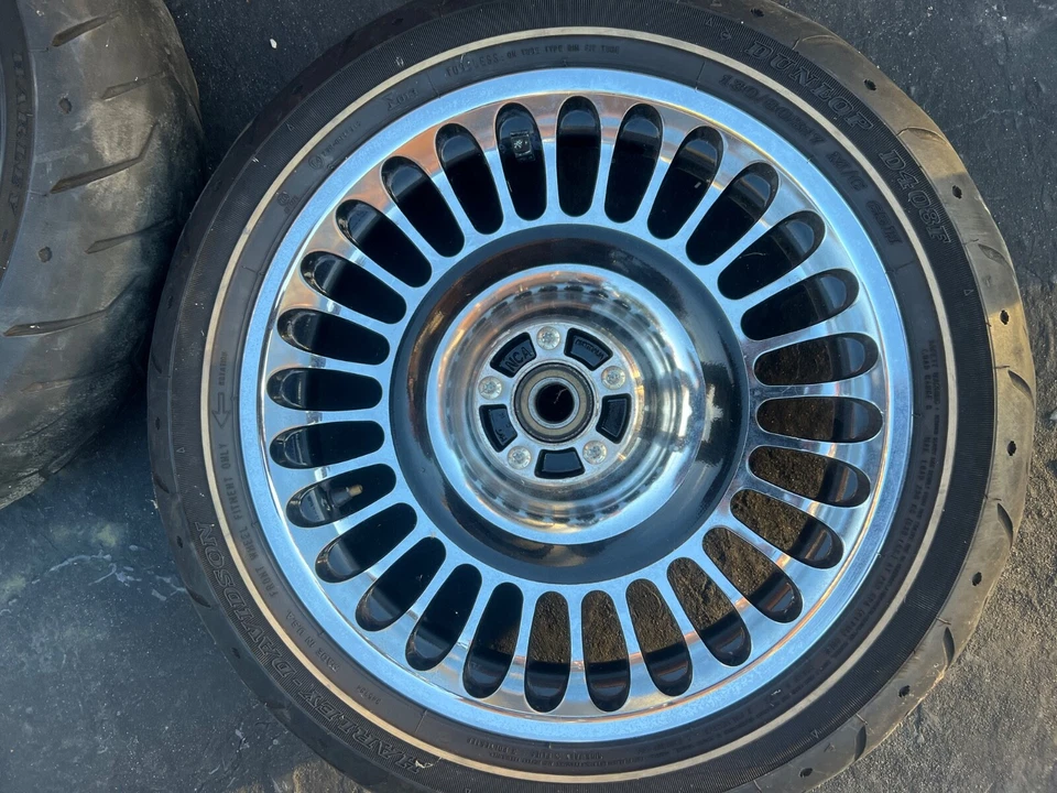 Harley Davidson Ultra 2011 juego de llantas delanteras + traseras 17" 16" FLHT Foto 2 de 4