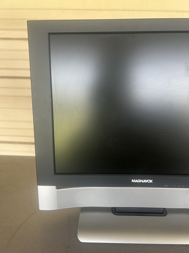 Magnavox 15” LCD TV 15MF400T/37 Gaming Computer Monitor No Remote Tested Works - Picture 3 of 8
