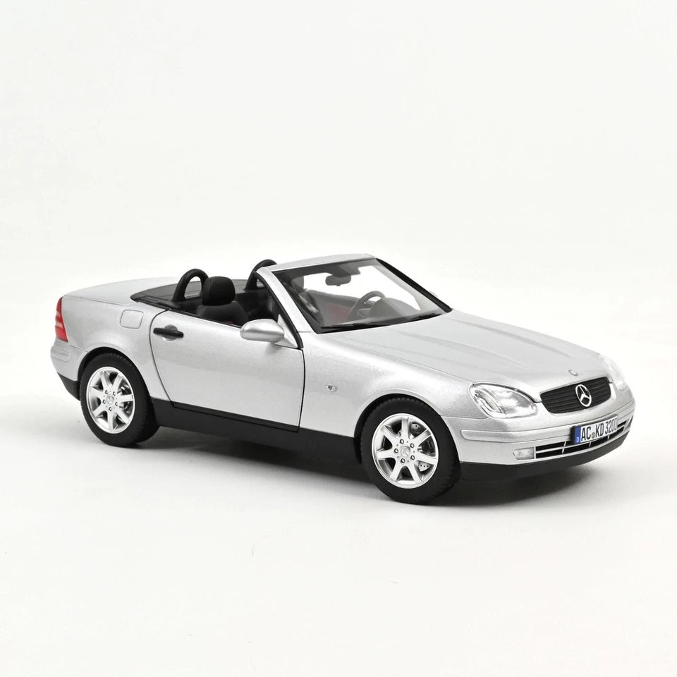 Mercedes SLK 1996 Plata Modelo De Coche 1:18 Norev