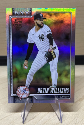 2026 Topps #239 Devin Williams Rainbow Foil