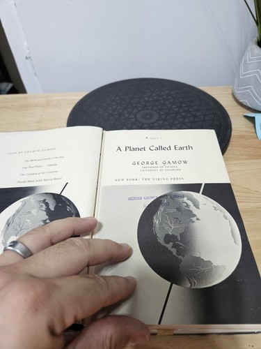 A Planet Called Earth by George Gamow 1963 Hardcover Dust Jacket - Imagen 5 de 15