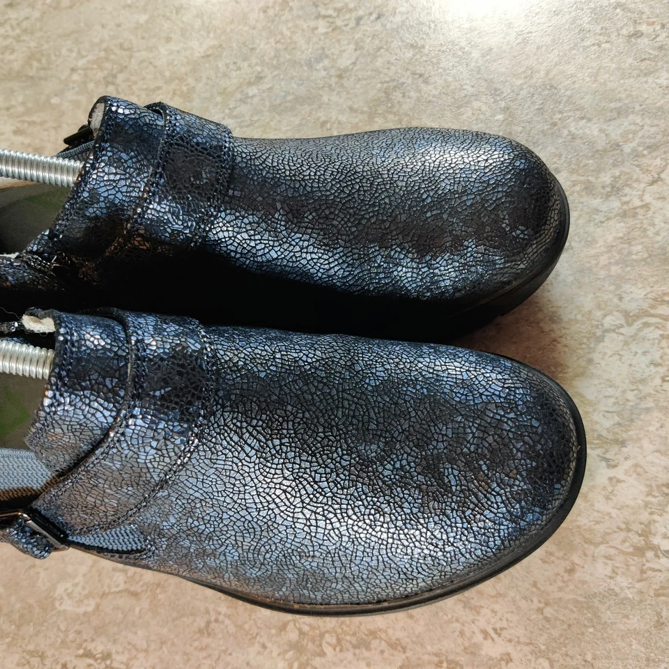 Align by Nurse Mates ‘ ARYA ‘ Leather Clog Shoes Buckle Side Zip Women's 8 W New - Image 4 of 4