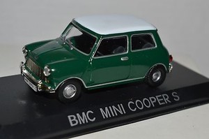 DACIA 1300 BREAK MZ Legendary Cars Auto Die Cast Scala 1:43