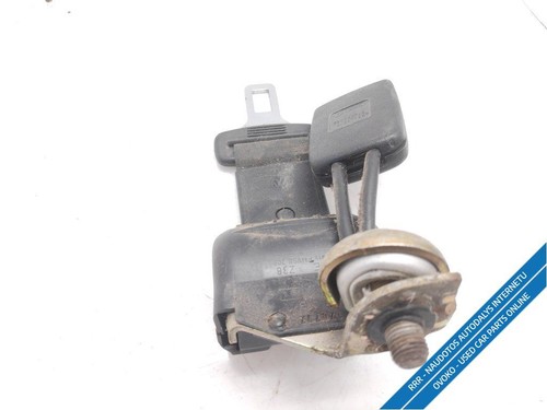 Volkswagen PASSAT B5 estate 1998 1.9TDi rear seat middle center safety seatbelt - Picture 4 of 6