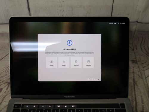 Apple Macbook Pro 13,3 Zoll laptop MYD62LL/A - Bild 12 von 19