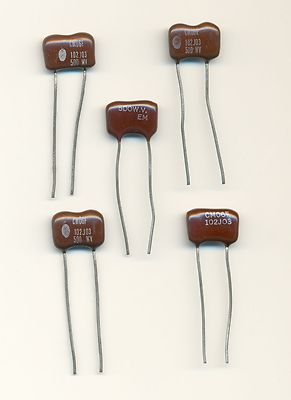 30 LOT PACK OF NOS SILVERED MICA CAPACITORS 6 DIFFERENT VALUES