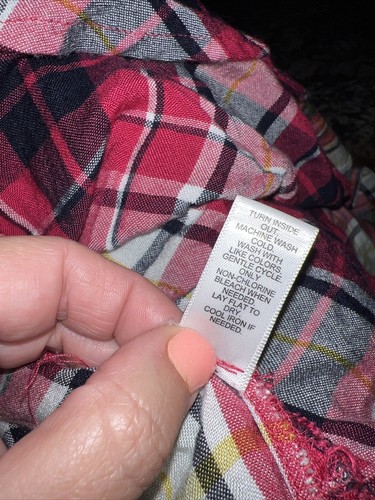 CATO Misses' XL BUTTON-UP SHIRT (red plaid w/ long sleeves) - Picture 12 of 12