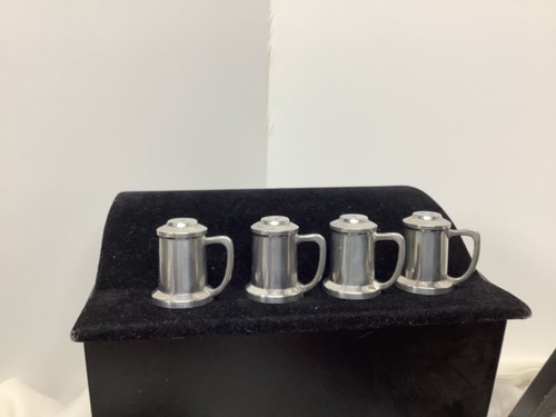 set 4 mini beer stien salt and pepper shaker pewter 1 1/2 inch  bar man cave - Picture 5 of 8