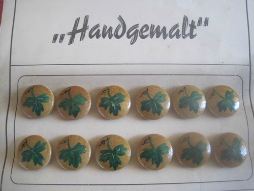 alte Holzknöpfe handbemalt 19 mm verschiedene Motive ungebraucht - Bild 3 von 27