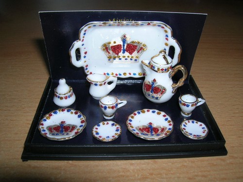 Reutter Porzellan Kaffeeservice Goldkrone Coffee Set Gold Crown 1:12 Art 1.335/6 - Bild 5 von 6