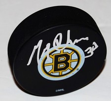 GARY CHEEVERS signed (BOSTON BRUINS) *PROOF* hockey puck W/COA GARY CHEEVERS signed (BOSTON BRUINS) *PROOF* hockey puck W/COA