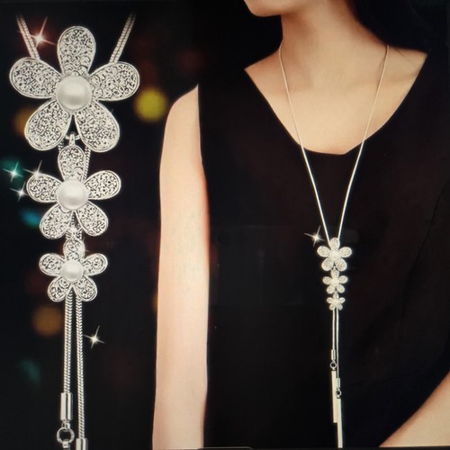 Fashionable Pendant Flowers Chain Necklace - Picture 3 of 3