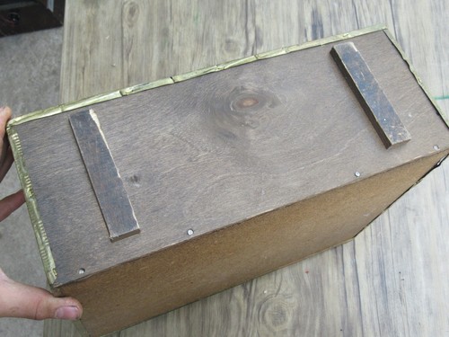 VINTAGE BRASS MAGAZINE RACK HORSE & CART SCENE, HOME DECOR PROPS DISPLAY - Picture 7 of 8