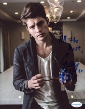Gregg Sulkin Autograph Signed 8x10 Photo ACOA Gregg Sulkin Autograph Signed 8x10 Photo ACOA