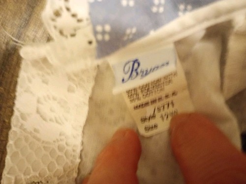 Abito bambino vintage Bryan bianco e azzurro a pois pizzo pinafore 12 mo usato in ottime condizioni - Foto 9 di 9