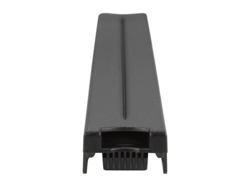 APC AR8136BLK 1U 19" Black Modular Toolless Airflow Management Blanking Panel - - Picture 3 of 5