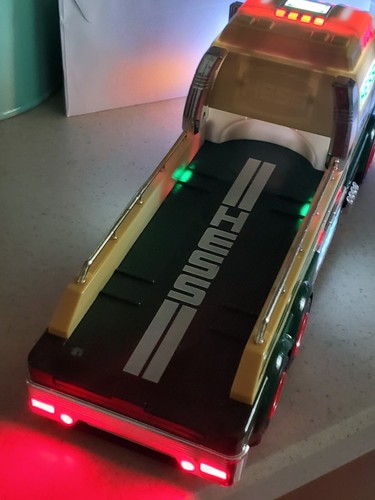 2016 Hess Spielzeug-LKW - funktionstüchtig & Batterien enthalten - Bild 3 von 20