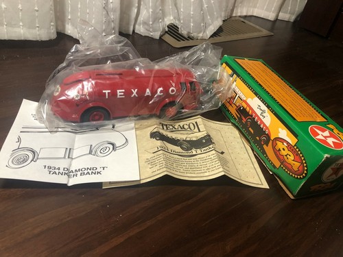 COIN BANK BY ERTL 1934 TEXACO DOODLE BUG DIAMOND T TANKER DIECAST - Picture 3 of 3