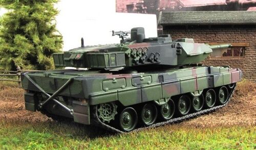 Fabbri 1:72 main battle tank West Germany Leopard 2A5 s. World Military Machines - Picture 2 of 4