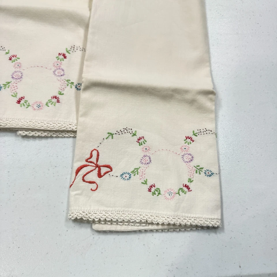 vintage pillowcase pair standard embroidered wreath bow floral cotton mcm retro - Image 3 of 4
