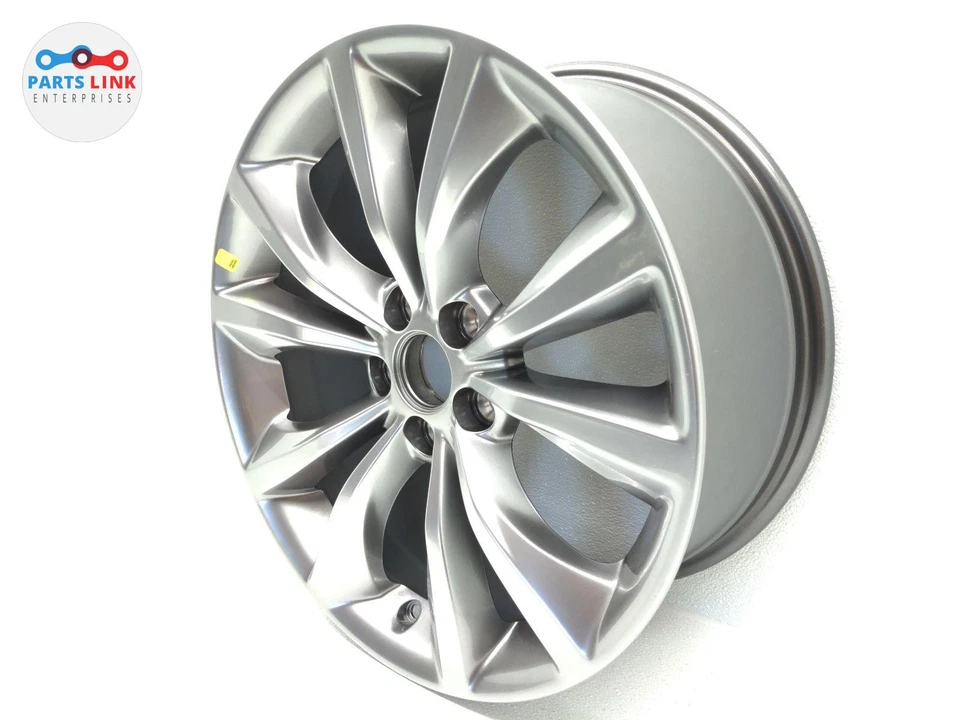 New Factory OEM 18"x8 Alloy Wheel Rim 2015 2016 2017 Chrysler 200 5x110 2516 WPD - Image 3 of 4