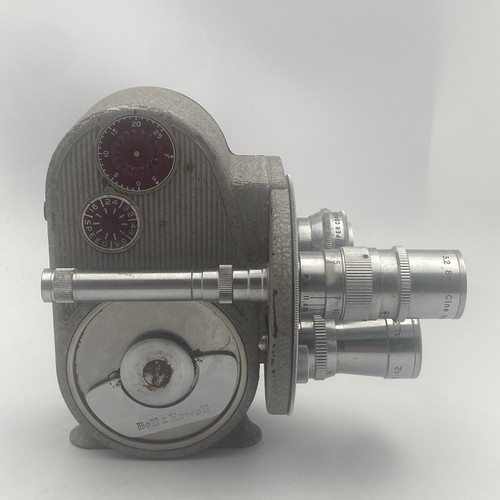 VINTAGE Bell and Howell 8mm Movie 134 Kamera, 3 Objektiv Revolver - um 1937 USA