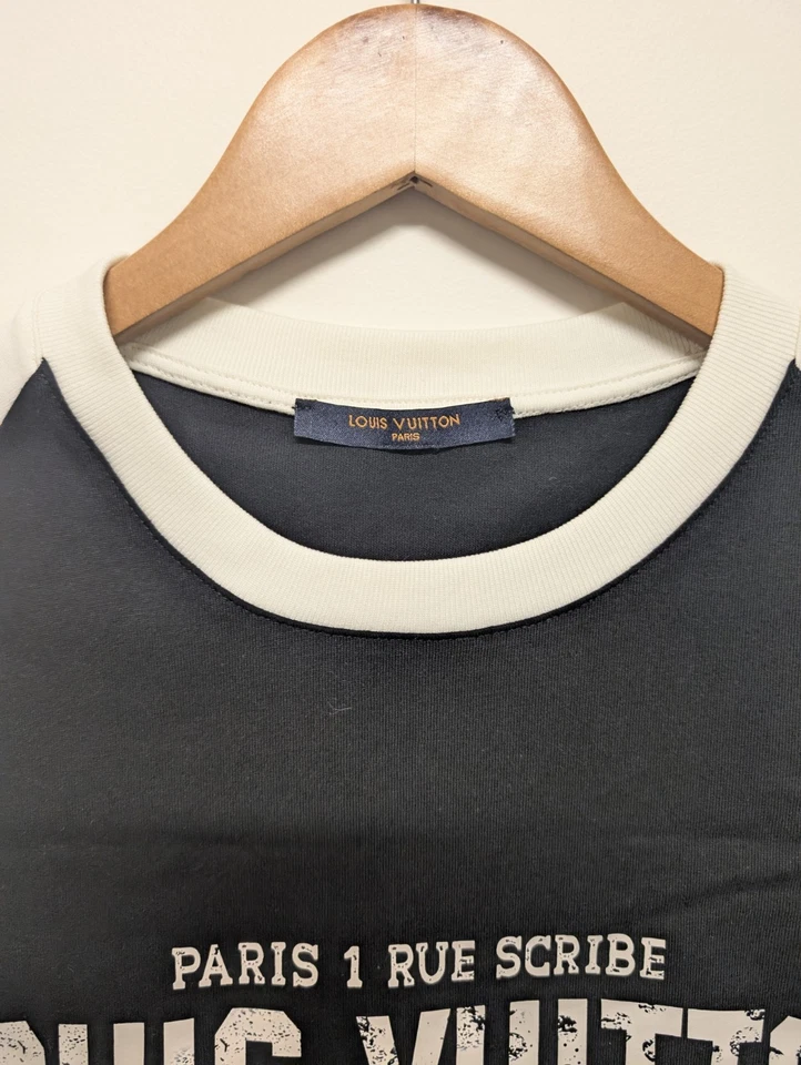 Auténtica camiseta Louis Vuitton con estampado LV ilustraciones manga ranglen talla M para mujer Foto 3 de 4
