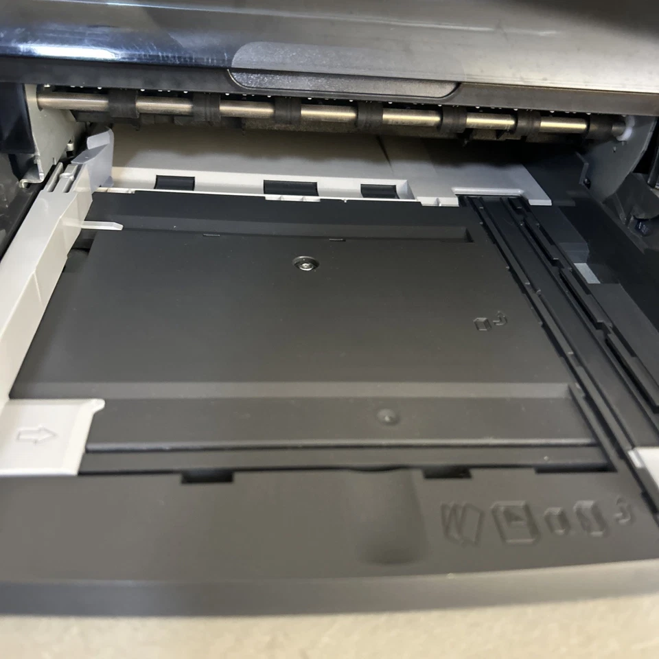 HP DeskJet 5650 Workgroup Inkjet Printer- Ink And Wires Are NOT included - Image 4 of 4