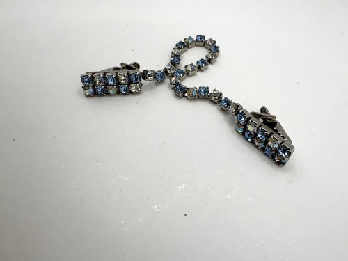 Silberfarbener Ab hellblauer Kristall Strass Pullover Clip - Bild 2 von 6