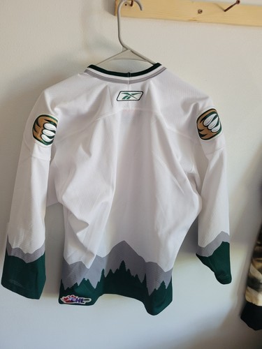 EVERETT SILVERTIPS Hockey REEBOK STITCHED Home Jersey Youth L/XL - Picture 6 of 7