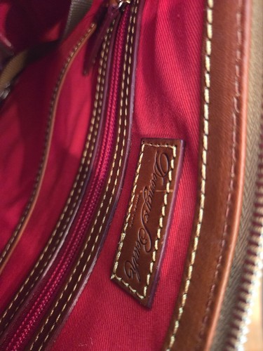 Dooney And Bourke Cleveland Browns Handtasche neu mit Etikett nicht mehr produziert Vintage schön... - Bild 9 von 11