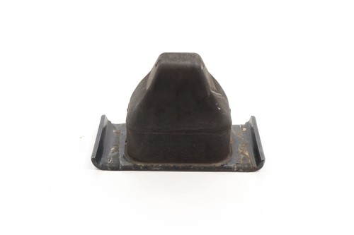 2015 - 2025 GMC CANYON REAR LEFT OR RIGHT LEAF SPRING BUMPER BUFFER MOUNT OEM - Picture 4 of 8