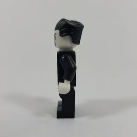 LEGO Monster Hunters LORD VAMPYRE Minifigure Cape Greatsword Sword mof007 10228