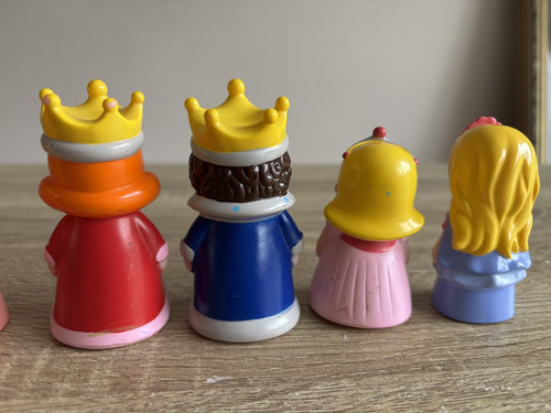 ELC Happyland Royal Queen King Princess Confezione da 6 giocattoli - Foto 5 di 5