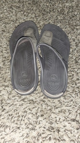 Womens Crocs Brown Thong Style Sandals Size 7 W Used - Picture 3 of 6