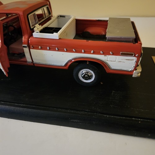 Camión Ford JTC Vintage Sam Walton's 1979 Coleccionable Die Cast Modelo 1/24 Leer De - Imagen 12 de 17