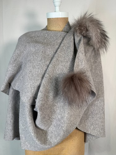 Mitchie's Luxurious Gray Wool with Blue Canadian Fox Fur Trim Wrap Shawl Jacket - Picture 7 of 21