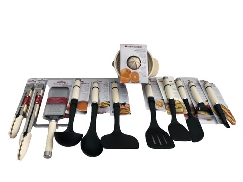 Nuevo KitchenAid Crema de Almendras HACA Mate 12 Piezas Utensilios Elevador de Espátulas - Imagen 1 de 8