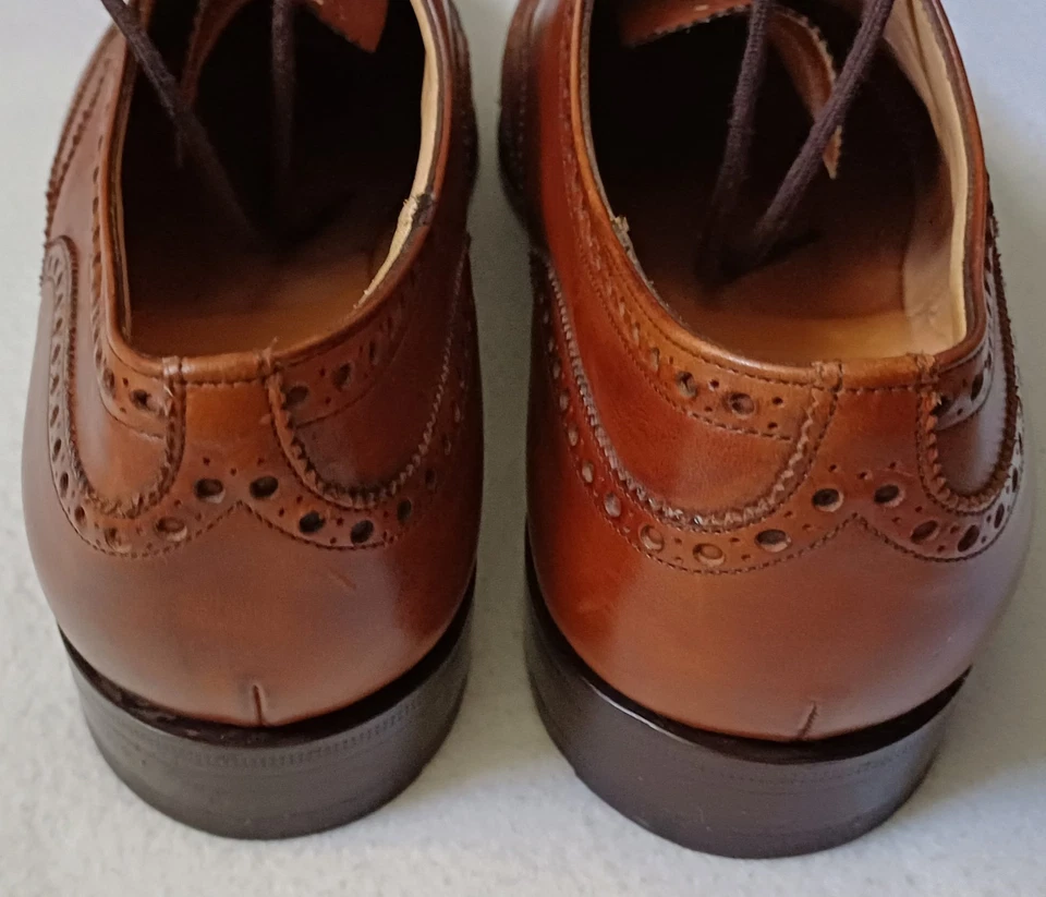 Men's hand made quality pair Church's Shoes Chetwynd brogues size UK/Aus 11.5 - image 4 of 4