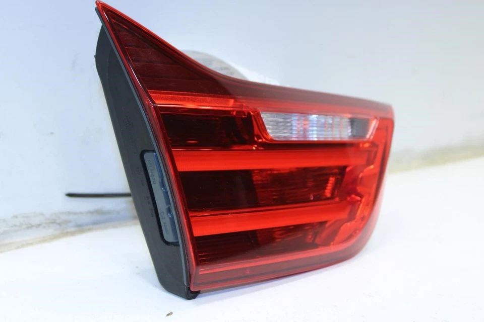 Lâmpada traseira esquerda traseira BMW 435I Gran Coupe xDrive 2015-2016 63217296101 fabricante de equipamento original - Imagem 3 de 4