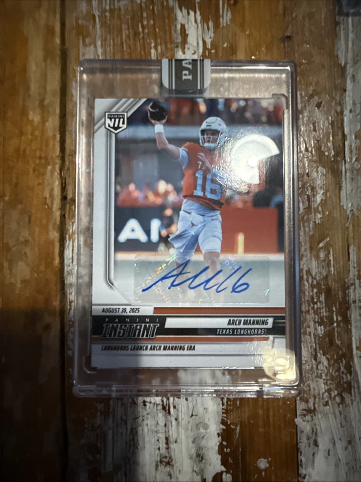 Arch Manning 2025 Panini NIL 德克萨斯州发射时代 🚀AUTO/99 现货 — 第 3/4 张图片