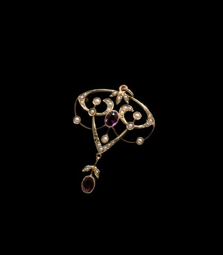 Art Nouveau 9ct gold amethyst & pearl pendant brooch & chain SUMMER SALE PRICE! - Picture 5 of 10