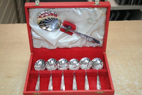 VINTAGE Sheffied MONOGRAM CUTLERY 6 Desert Spoons + Serving Spoon BOXED