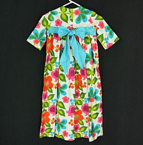 Vintage Cavanaghs Bright Floral Girls Empire Waist Baby Doll Dress w Sash 1960s - Picture 6 of 8