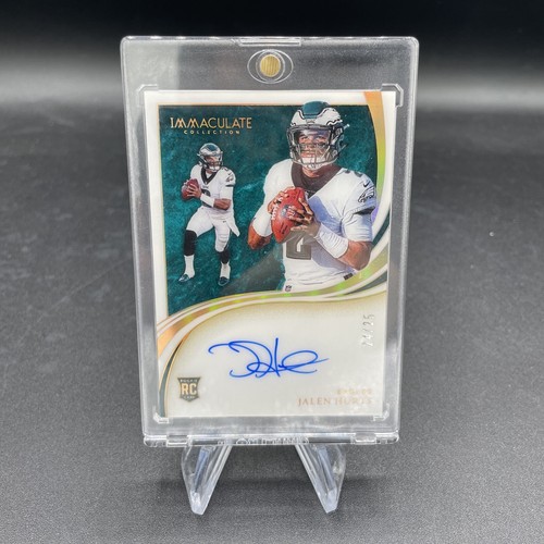 2020 Immaculate Jalen Hurts GOLD ROOKIE AUTO /25 - SSP Eagle RC - On Card Auto ! - Picture 3 of 7