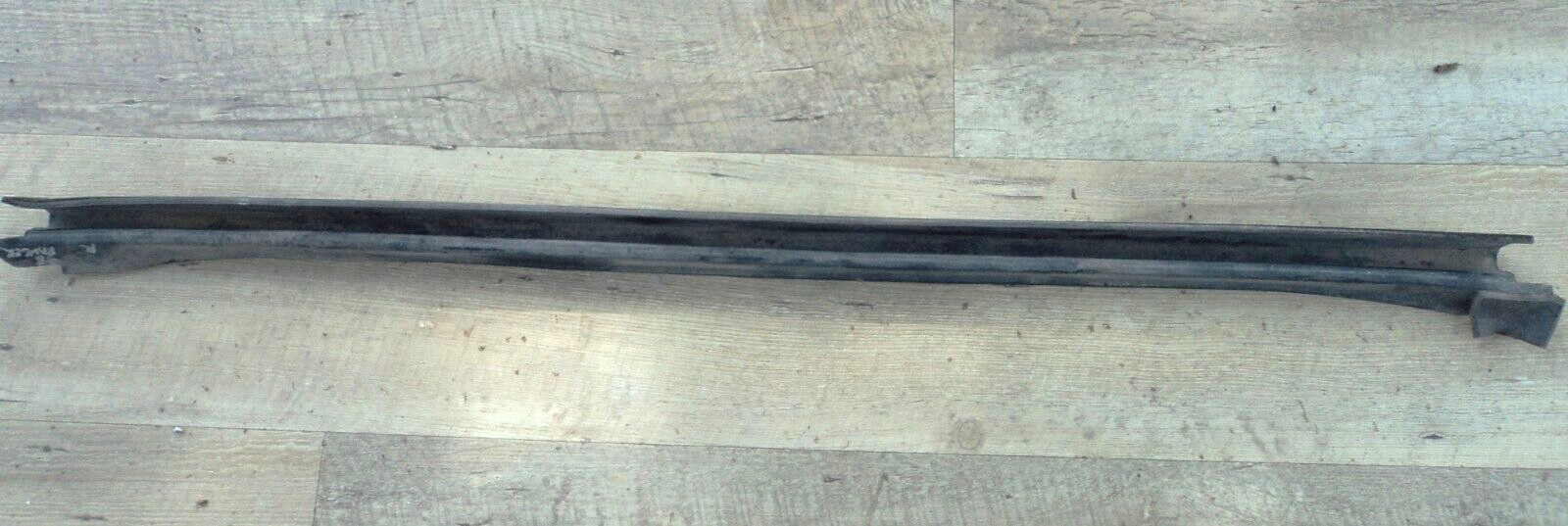 1997-2001 Ford Ranger Mazda Trucks    Window Inner Beltline Seal    Right side