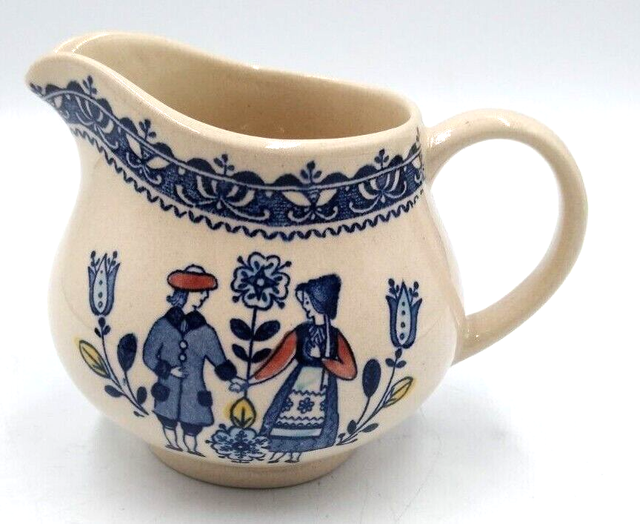 Johnson Bros Staffordshire Old Granite Hearts & Flowers Creamer Made In England Johnson Bros Staffordshire Old Granite Hearts & Flowers Creamer Made In England