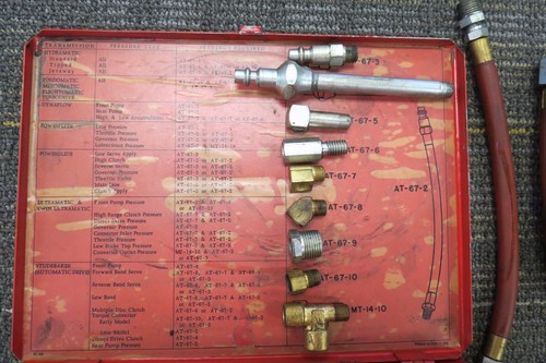 VINTAGE SNAP-ON TRANSMISSION PRESSURE TESTER IN KRW-140 METAL CASE. AT-67 1956 - Picture 2 of 5